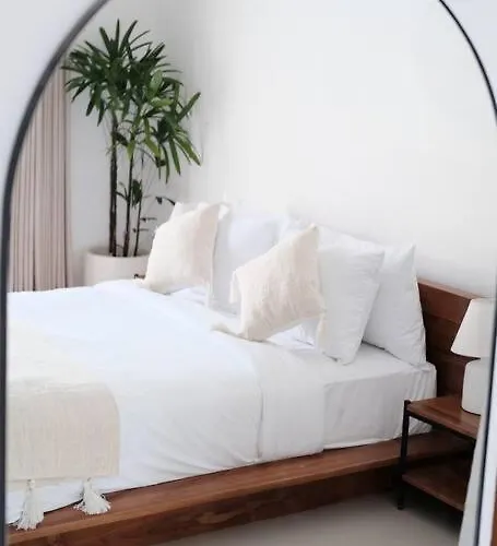 Amazing 3 Bdr In Ultimate Location * Canggu